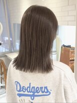 ジーナ 横浜(Zina)&nbsp;秋冬ミスティーグレージュ　切りっぱなしロブ