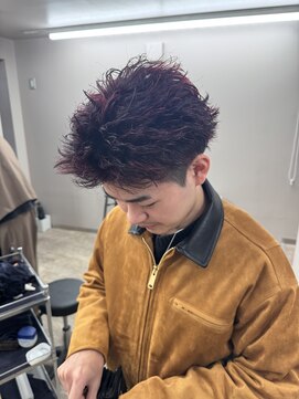 レーヴバイリコ 三軒茶屋(Reve by liko) メッシュハイライト/ツイストパーマ/スパイキーショート