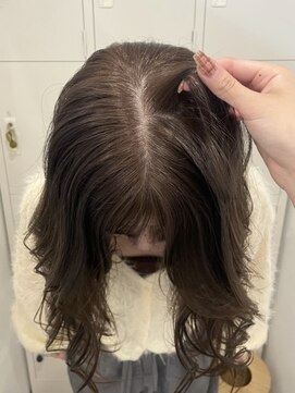 エイチ 梅田(H) フェイスフレーミングルーツカラーネオウルフ天使の羽バングボブ