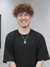 リオールバイニアウ(RE:ALL by Niau) 石原 慎之輔