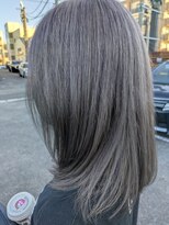 ヘアサロン フラット(Hair salon flat)&nbsp;ダブルカラー　ホワイトグレー