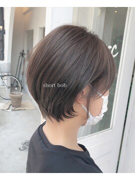 ビアム(Biam) 黒髪ショート丸みボブ☆