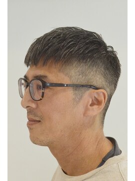 ザワイケーピー(THE YKP) クロップ フェード バーバー 理容室