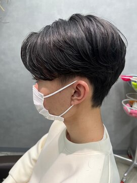 リット×ベリエ(Lit.×belier) センターパートメンズマッシュパーマニュアンスパーマ刈り上げ