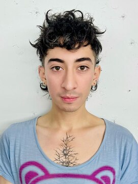 レコ 渋谷(LECO) 黒髪カールショート