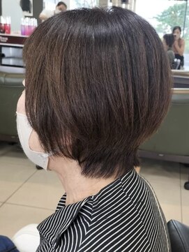 ヘアークリアー 春日部 大人可愛い生えぐせに合わせたショートスタイル/30代40代50代