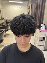 アイズ 海老名(AIZU)&nbsp;スペインカール　スパイラルパーマ　フェード　刈り上げ