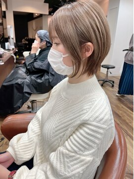 スリー(Th:ree) 大人可愛い20代30代40代丸みとくびれショートボブ◎