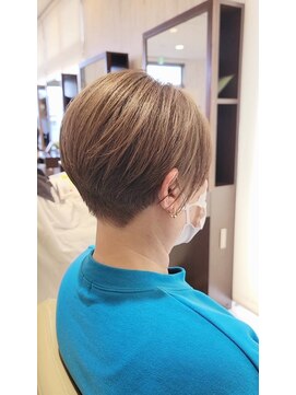 ヘアメイク アリエス 岩切店(HAIR MAKE aries) 白髪ぼかしハイライト/40代/50代/60代/仙台/ミセスショート