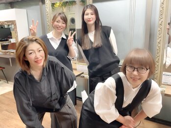 アイスタイル フジ三篠店(I STYLE )の写真/フジ三篠店敷地内★女性同士だから相談しやすい♪大人女性目線で髪や頭皮のお悩みを解決◎