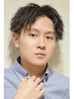 クオンヒール(QUON HEAL) ツイストスパイラル刈り上げセンターパートフェザーパーマ