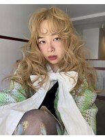 シイ(SIE)&nbsp;ブロンドカラー