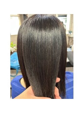 ジュノヘアーアンドアイラッシュ あざみ野(juno hair&eyelash) ツヤ縮毛矯正で上品ストレート
