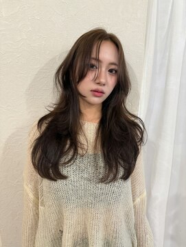 ヴェルア 四条烏丸 四条大宮(Velua) 20代30代韓国ハッシュカットチャコールグレー