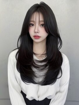 ユーフォリア 渋谷グランデ(Euphoria SHIBUYA GRANDE) 暗髪 レイヤーカット 韓国ヘア SAYAKA