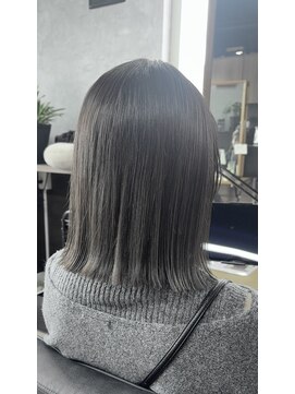 切っぱなし×グレーブルージュ