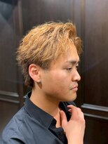 ミリオンバックス 御徒町店(Million Backs)&nbsp;御徒町/刈り上げセンターパート/波巻きツイストスパイラル