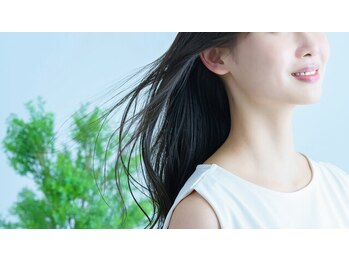 エチャット(echatto)の写真/大人髪の広がり、うねりに髪質改善トリートメント