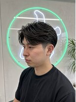 吉&nbsp;黒髪短髪ニュアンスパーマ