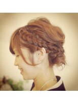 リステリアヘアー(Resteria Hair)&nbsp;ゆるふわ編み込みアレンジ♪