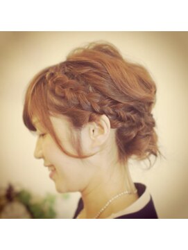 リステリアヘアー(Resteria Hair) ゆるふわ編み込みアレンジ♪