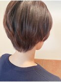 丸みのある束感☆ツヤショート