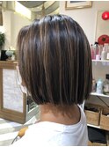 namie  切りっぱなしボブ×ハイライトカラー