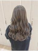 【デザインカラー×ハイライト】アッシュベージュでイマドキ女子
