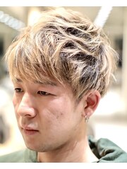 【RISK 高橋勇太】ホワイトグレージュツーブロックマッシュ