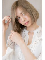 カバーヘアアンドスパ ブリス 浦和(COVER HAIR&SPA bliss) ホワイティアッシュ前下がり小顔ぶつ切りボブY浦和10代20代30代