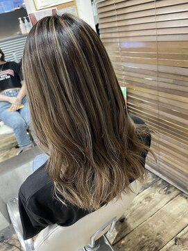 ヴァンクラウド 奈良店(VENT-CLOUD) 大人可愛い外国人風ハイライトグラデーションカラー