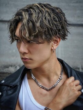 ブリーチ 原宿店(BLEACHi) 波巻きパーマ/ハイライト/センターパート/BLEACHi原宿