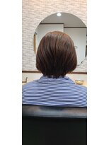 ヒロ美容室&nbsp;軽やかショート