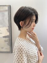 ジエクト アイロ(The Ect ilo)&nbsp;前下がりショート☆20代30代40代おすすめヘアスタイル 前髪なし