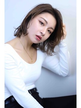 ヘアーゼロ 南新町(HAIR ZERO) 外ハネミディアム