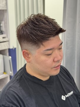 リバティシェアバーバー 銀座2nd(LIBERTY SHARE BARBER) ジェットモヒカンスキンフェード
