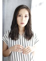 シュシュット(chouchoute)&nbsp;美髪質改善ホワイトブロンドワイドバングイメチェン外ハネボブ23