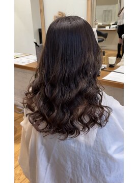 アメリ バイ アピッシュ(Amelie by apish) 韓国風パーマ上からしっかり目　新デジタルパーマ