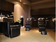 ヴィサージュオーク(VISAGE oak)の雰囲気（落ち着いた雰囲気でリラックスの出来るシャンプー台です）