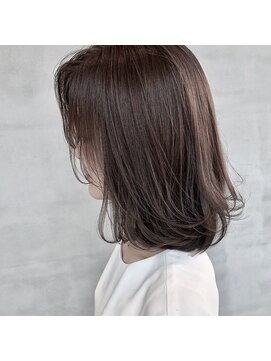 リリ(Riri) シースルーボブ