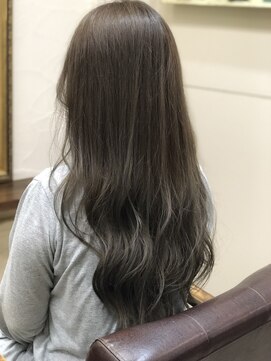 ファシオ ヘア デザイン(faccio hair design) グレージュ×ロング