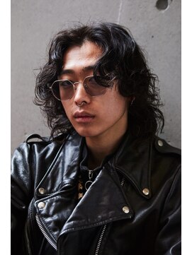 メンズサロンドットリアン(dot. lien) 【men’s salon dot. Tokyo】波ウェーブロング×センターパート