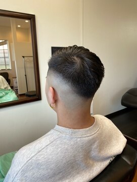 バーバーアンドスパ セブン(SEVEN) フェードスタイル