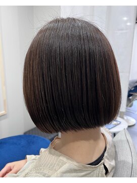 ココヘアー(hair) ぱつっとミニボブ赤味消しカラー