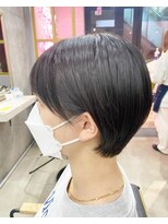 レイドバック(LAID BACK)&nbsp;【代官山美容室】丸みのあるショートヘア☆
