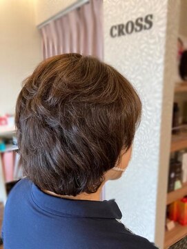 クロス(CROSS) コンサバ　ショートヘア