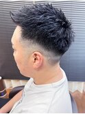 30代40代メンズ刈り上げフェードスタイルかき上げ短髪ワイルド