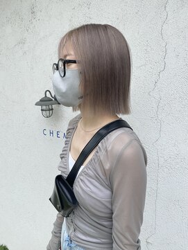 シェミール(CHEMIR) ホワイトグレージュ×ケアブリーチ【四日市】