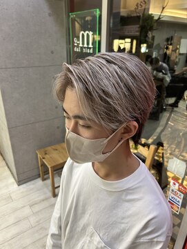 ヘアー ラボ エムツー(hair lab m2) ホワイトグレー