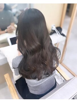 ミシェリー(misherry) グレージュ/ツヤ髪スタイル/アッシュ/オリーブカラー